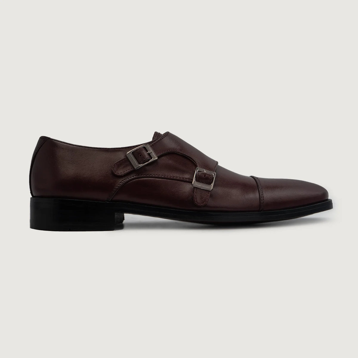 Maroon Full-Grain leather Shoes - بناء غوديير ويلت المتين وتفاصيل مقدمة الحذاء