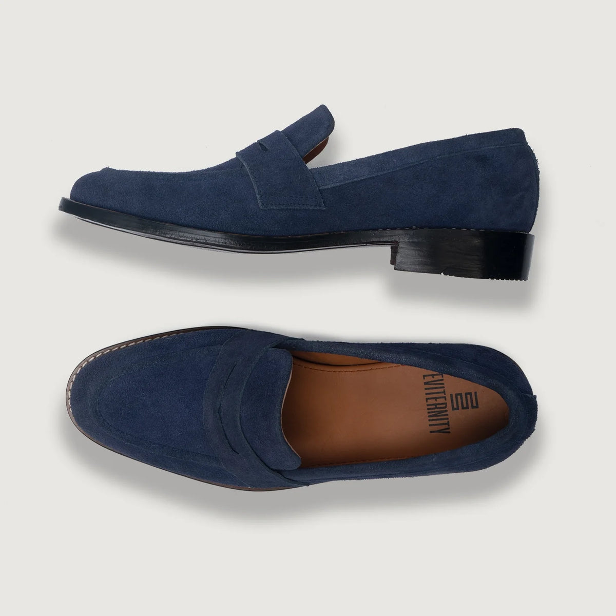 High-Traction Rubber Outsole & Lug Tread Pattern on Baxton أزرق Suede أحذية لوفر جلدية بدون كعب رجالي For Men