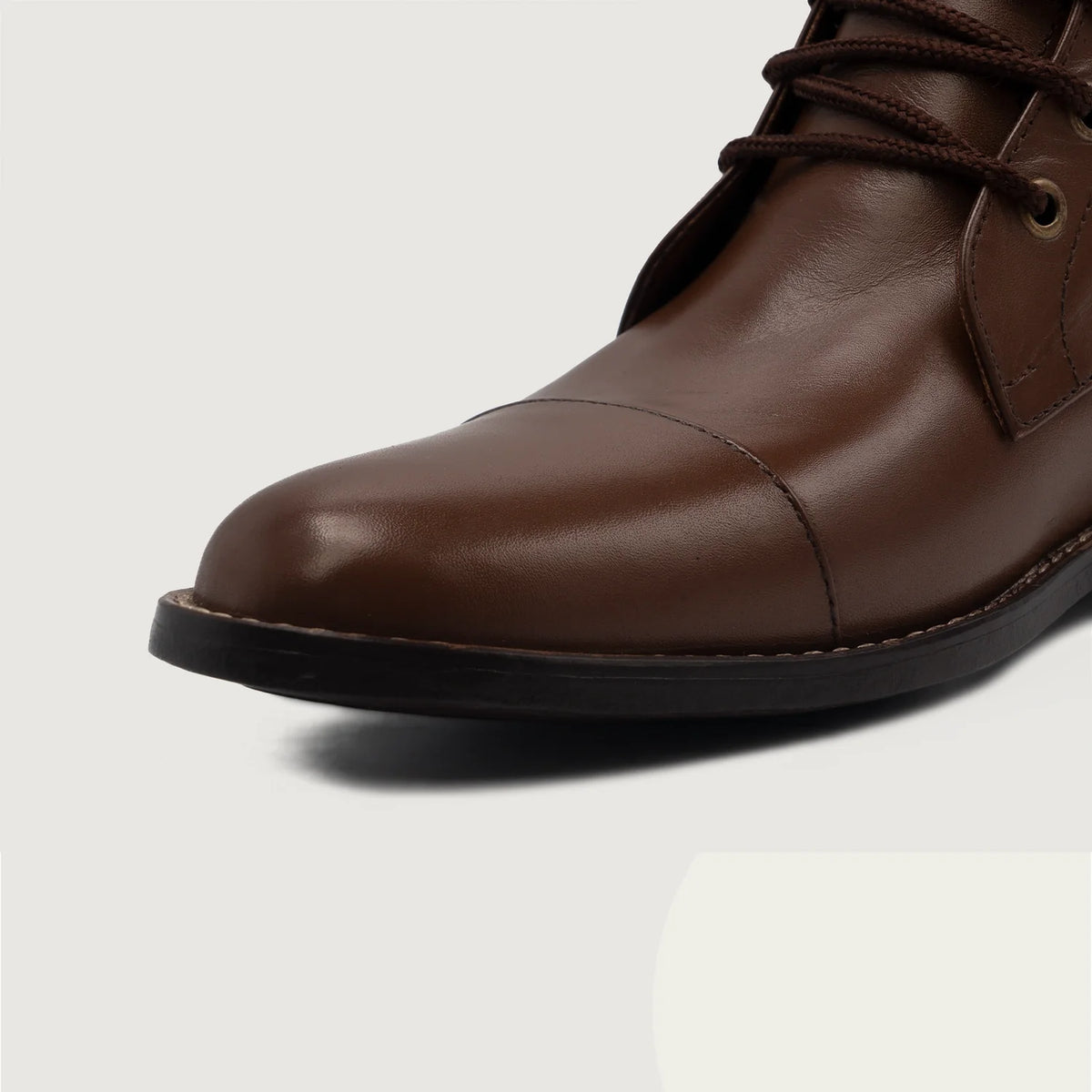 High-Traction Rubber Outsole & Lug Tread Pattern on Knight Derby بني أحذية بوت جلدية رجالي For Men