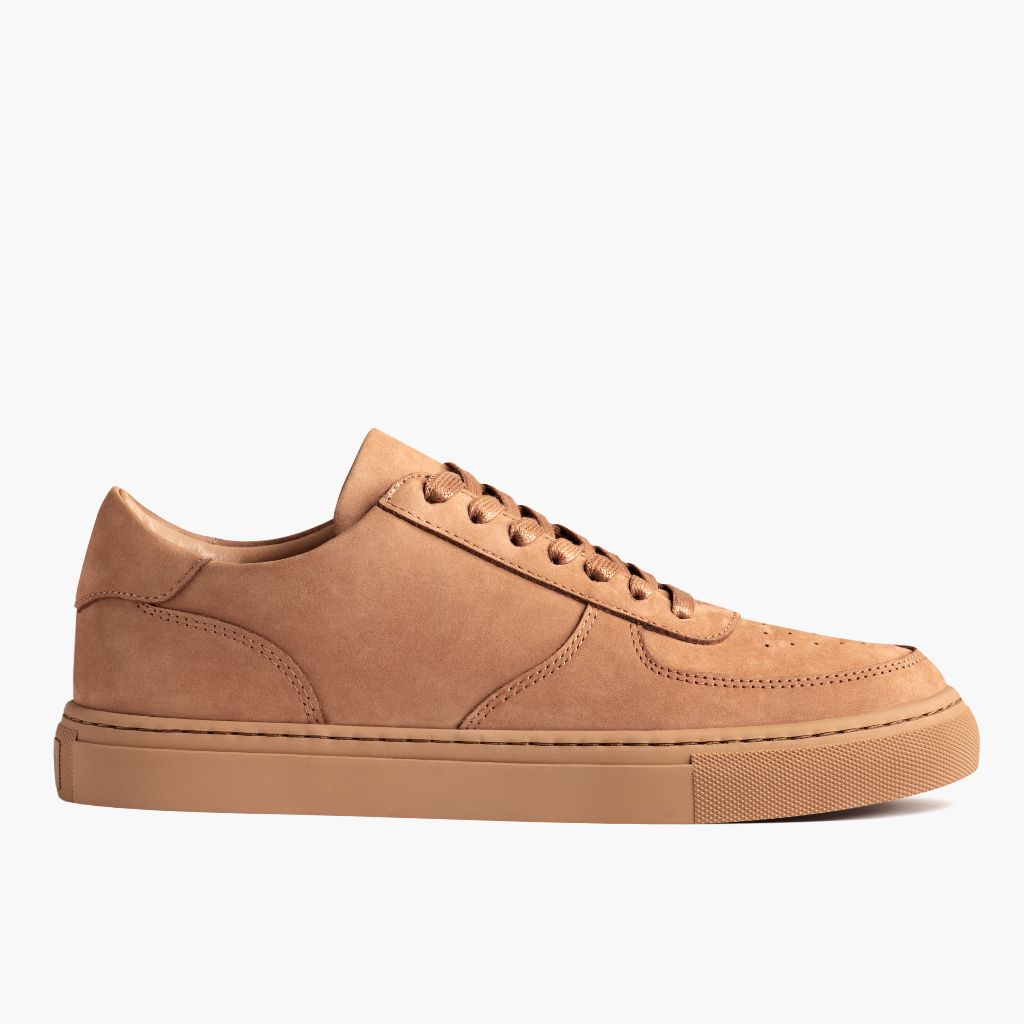 Classic Full-Grain leather Sneakers - بناء غوديير ويلت المتين وتفاصيل مقدمة الحذاء