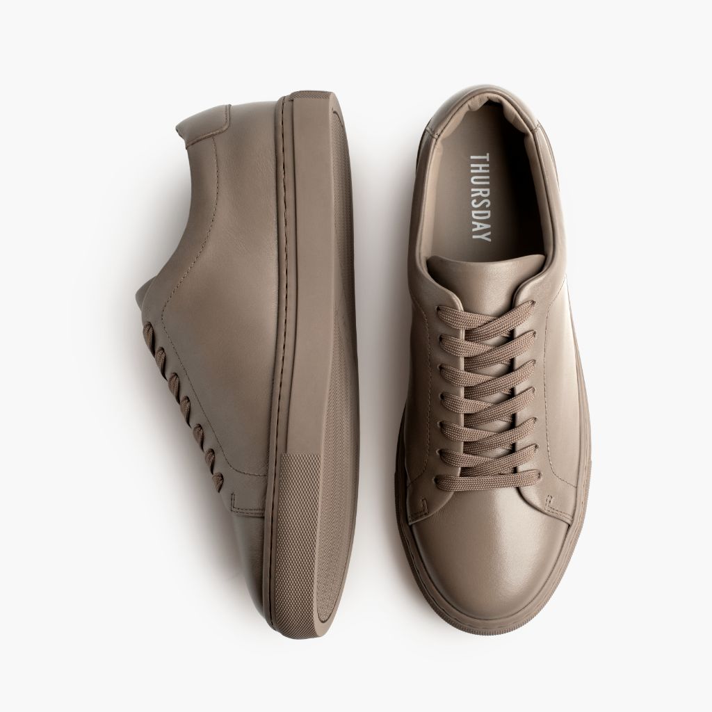 Encore Forest Leather Sneakers - دعامة الكعب المقواة وتفاصيل الخياطة المزدوجة الدقيقة
