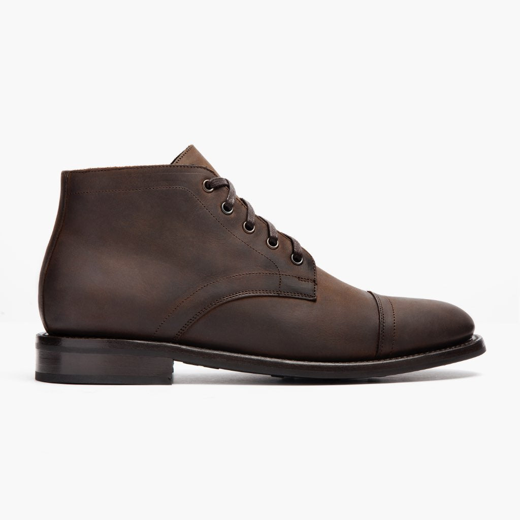 Classic Full-Grain leather Boots - بناء غوديير ويلت المتين وتفاصيل مقدمة الحذاء