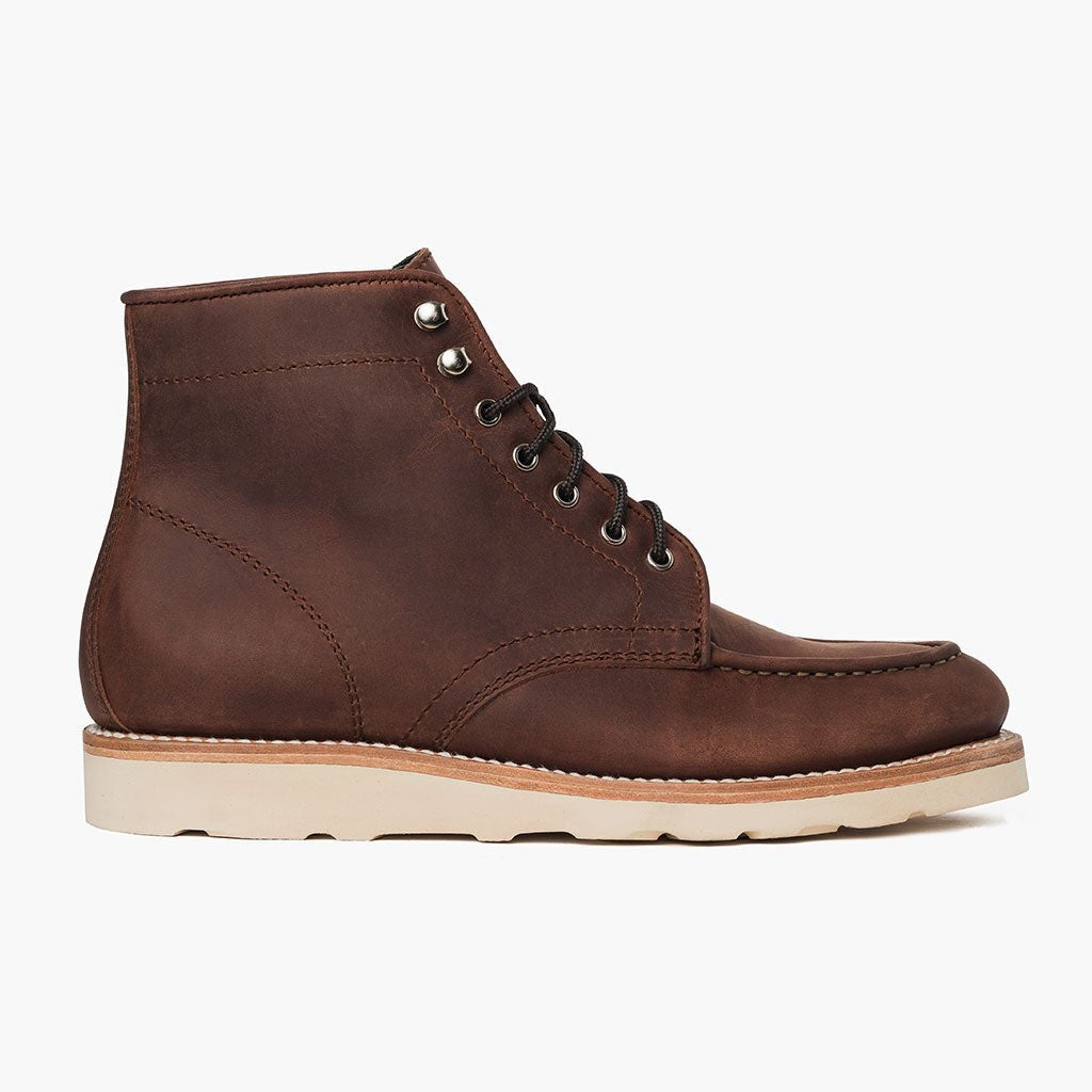 Classic Full-Grain leather Boots - بناء غوديير ويلت المتين وتفاصيل مقدمة الحذاء
