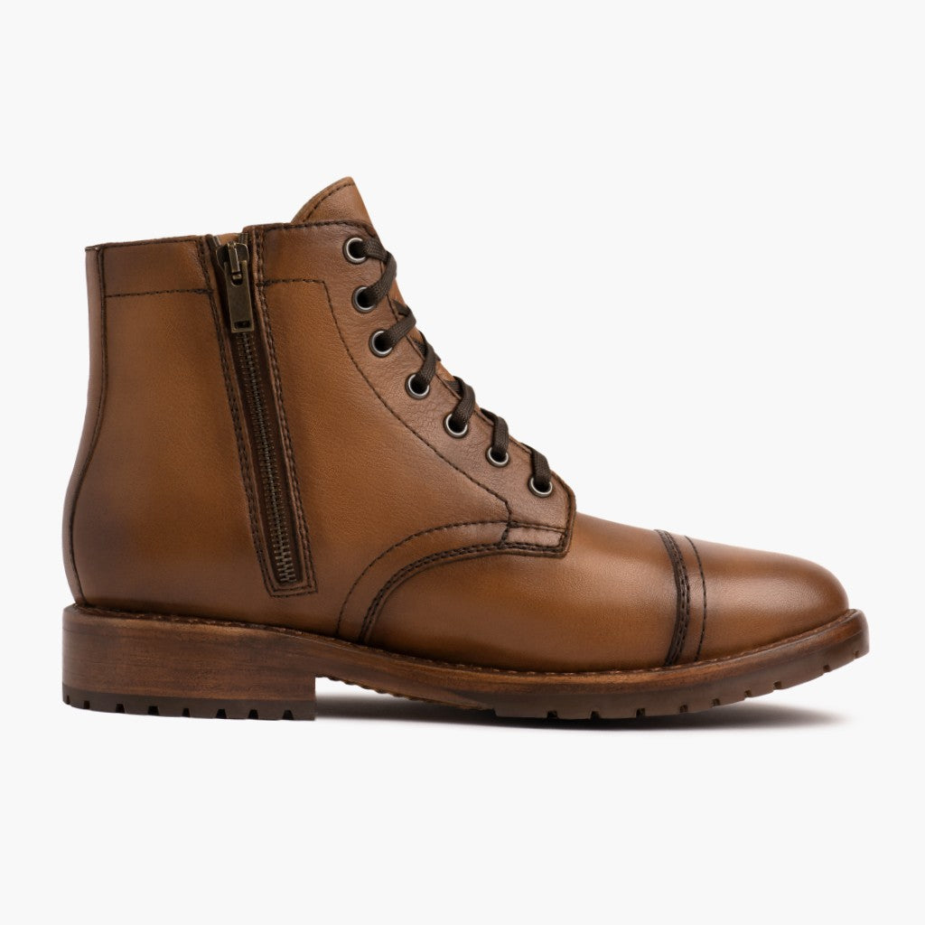 Classic Full-Grain leather Boots - بناء غوديير ويلت المتين وتفاصيل مقدمة الحذاء