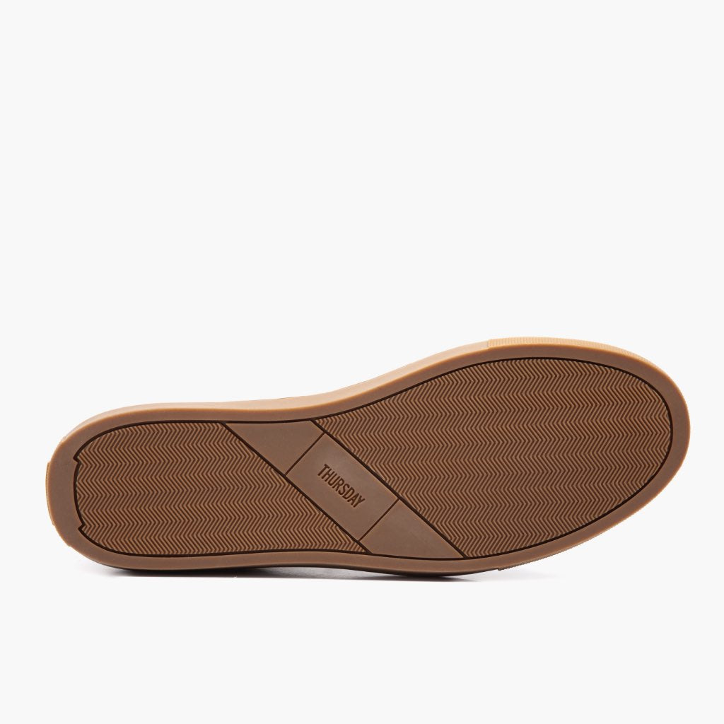 High-Traction Rubber Outsole & Lug Tread Pattern on Premier Low Top Cacao سنيكرز جلدي كاجوال رجالي For Men