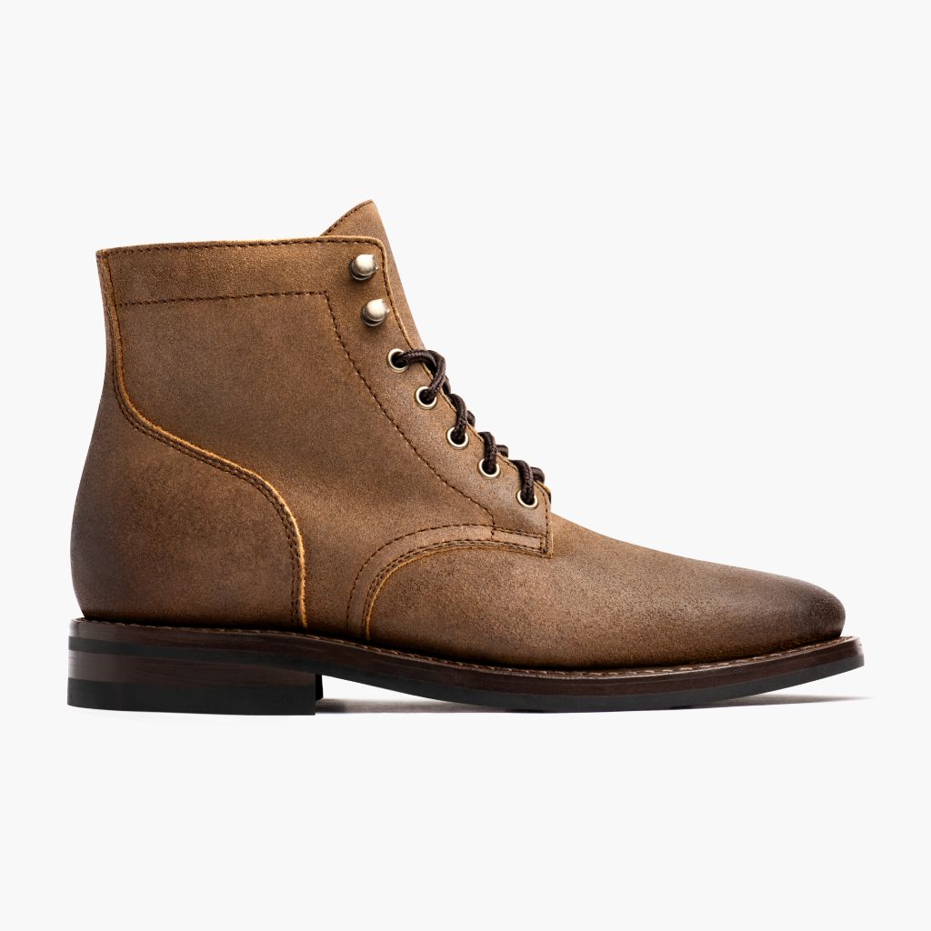 Classic Full-Grain leather Boots - بناء غوديير ويلت المتين وتفاصيل مقدمة الحذاء