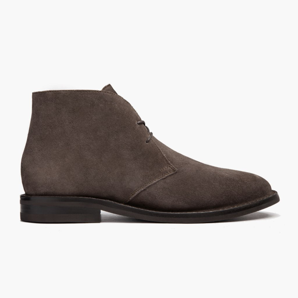 Classic Full-Grain leather Boots - بناء غوديير ويلت المتين وتفاصيل مقدمة الحذاء