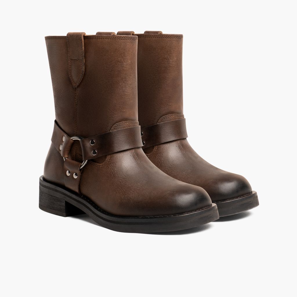 Classic Full-Grain leather Boots - بناء غوديير ويلت المتين وتفاصيل مقدمة الحذاء