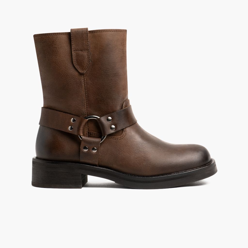 Outlaw Light Tobacco أحذية بوت جلدية نسائي in Classic Full-Grain Leather - عرض جانبي | شراء أونلاين عبر المتجر الرسمي