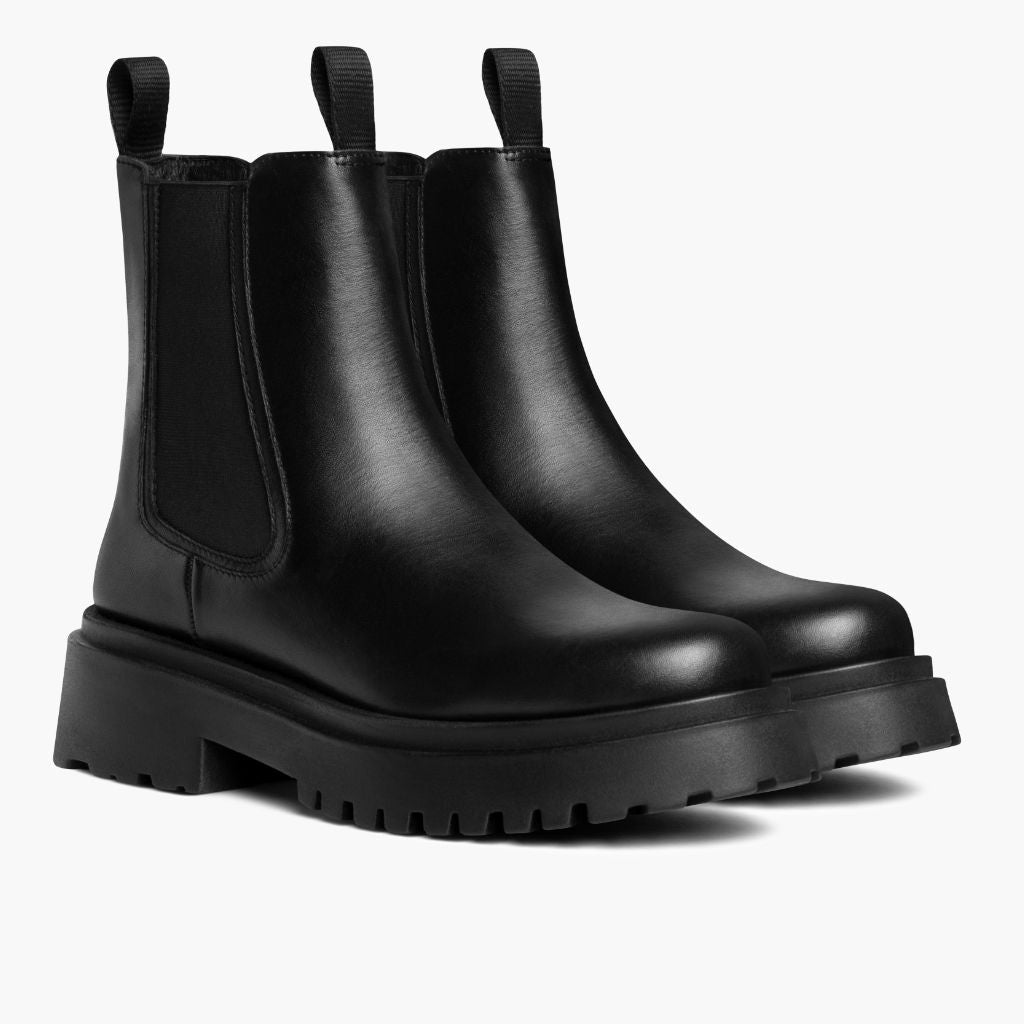 Black Full-Grain leather Boots - بناء غوديير ويلت المتين وتفاصيل مقدمة الحذاء