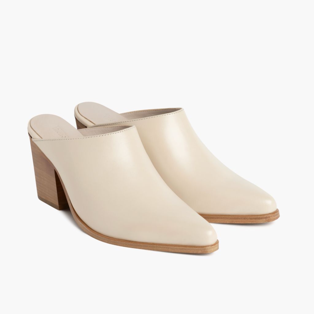 Summer Ivory أحذية بوت جلدية نسائي in Classic Full-Grain Leather - عرض جانبي | شراء أونلاين عبر المتجر الرسمي