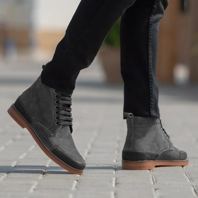 Carnell Moc Toe Grey Suede Boots رجالي