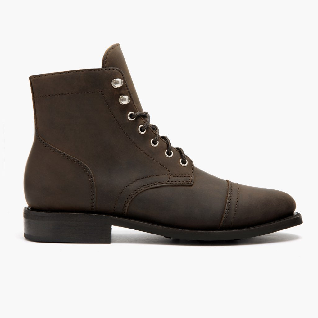 Captain Tobacco أحذية بوت جلدية نسائي in Classic Full-Grain Leather - عرض جانبي | شراء أونلاين عبر المتجر الرسمي