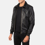 
Black Sheepskin Leather Bomber Jacket - عرض خلفي يوضح تفصيل الأكتاف المتقن والحاشية النظيفة