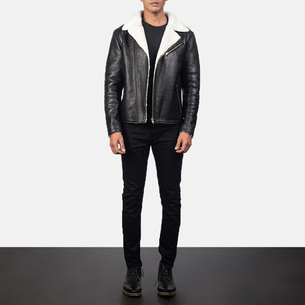 Close-Up Detail of Notch &amp; Zipper Hardware on Men's Alberto White Shearling أسود جاكيت جلد رجالي