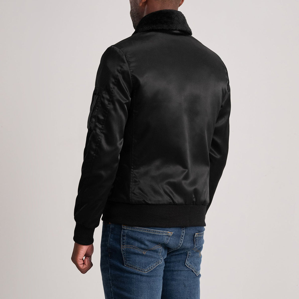 Authentic Satin Grain Texture &amp; Heavy-Duty Seam Stitching Detail