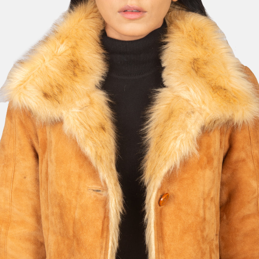 
عرض البطانة الداخلية Showing Fully Faux Fur Lined & جيبان داخليان عمليان