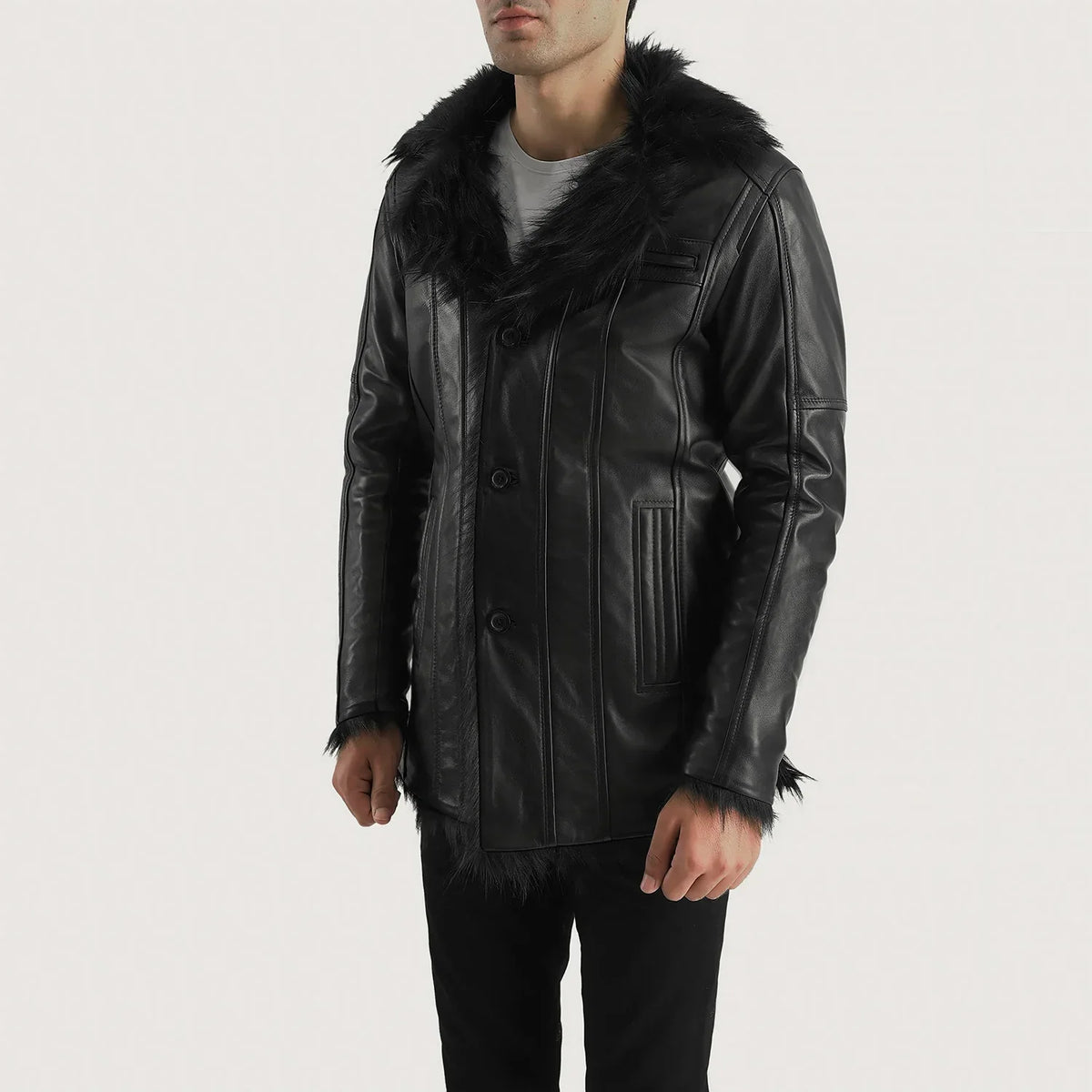
Black Sheepskin Leather Aviator Jacket - عرض خلفي يوضح تفصيل الأكتاف المتقن والحاشية النظيفة