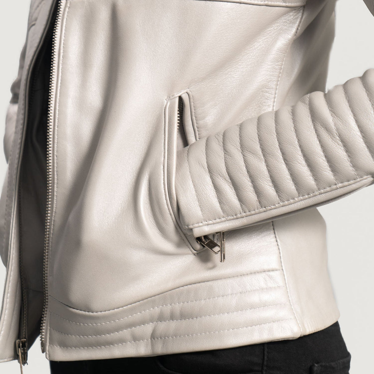 Interior View Showing Quilted viscose lining & Dual Inside Utility Storage Pockets