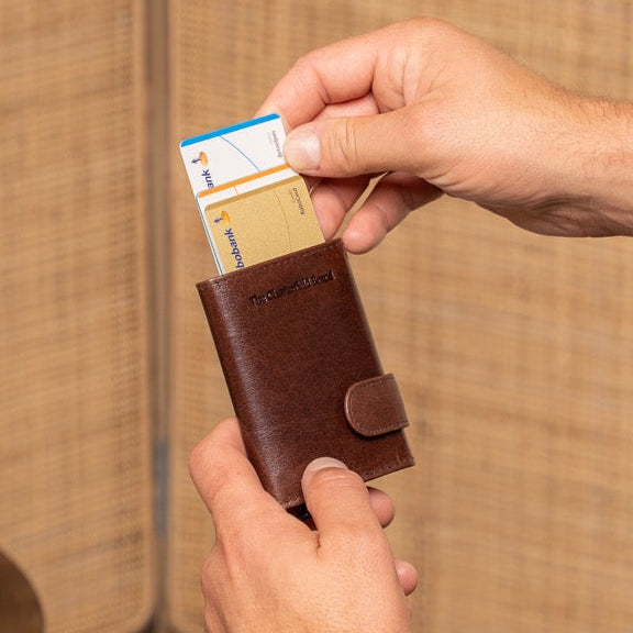 Portland Full-Grain Leather Card Holder نسائي – alternate product view 2