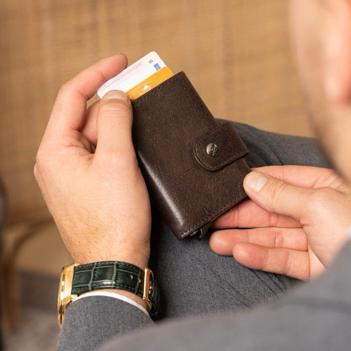 Varrano Full-Grain Leather Card Holder نسائي