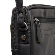 
عرض البطانة الداخلية Showing Dedicated Padded Laptop Sleeve & Multi-Compartment Organization