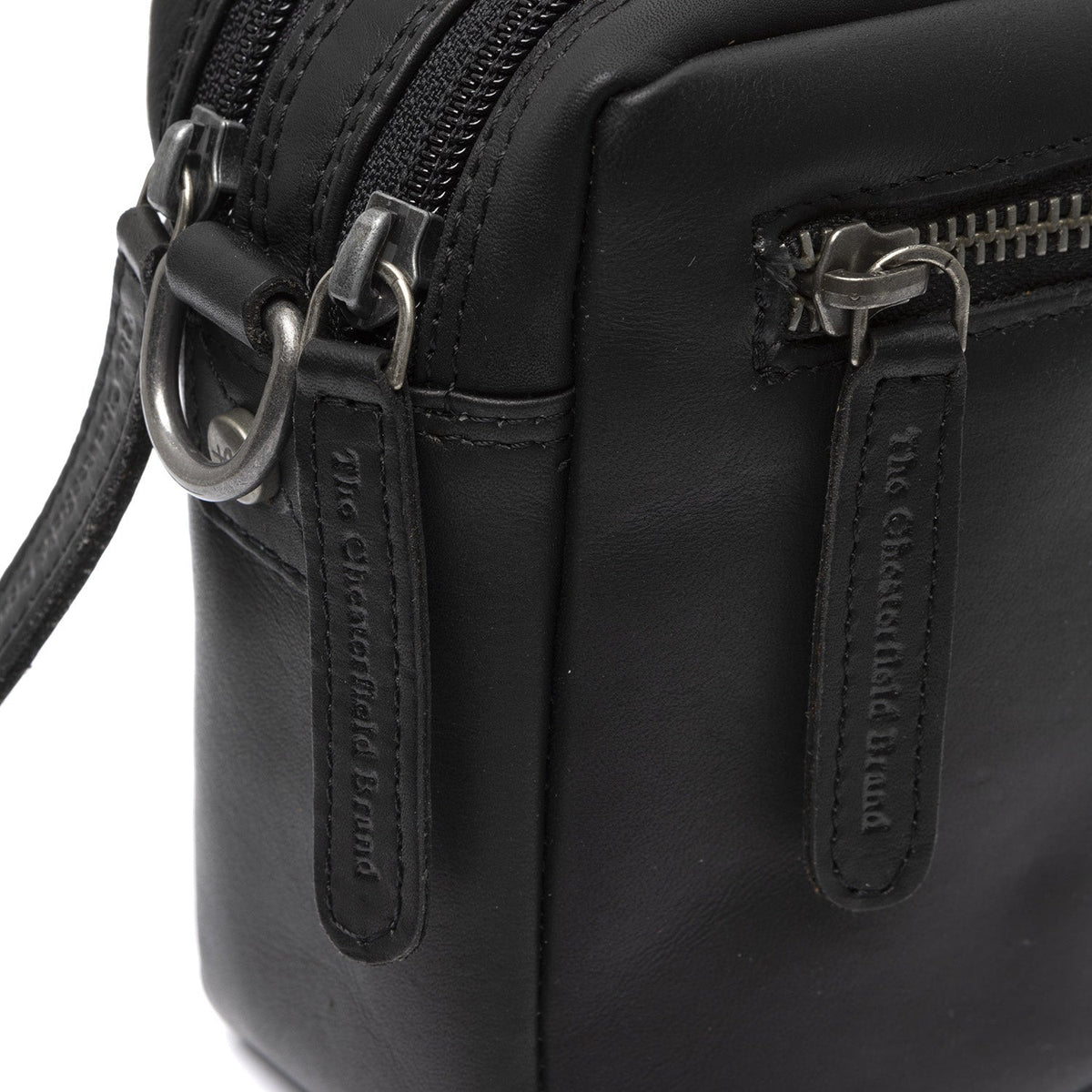 Samui Full-Grain Leather Crossbody Bag نسائي - Structured Side Profile Showing Gusset Depth &amp; Expansion Capacity