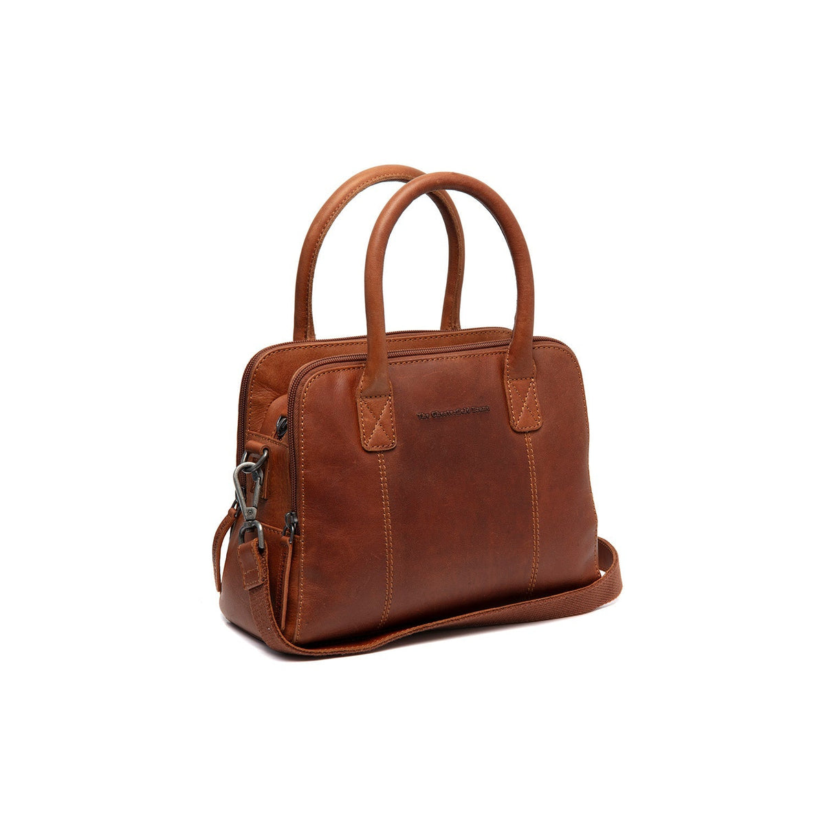 Tailored Rib Cuffs &amp; Hem Craftsmanship Construction Detail on Ezra Full-Grain Leather Handbag نسائي