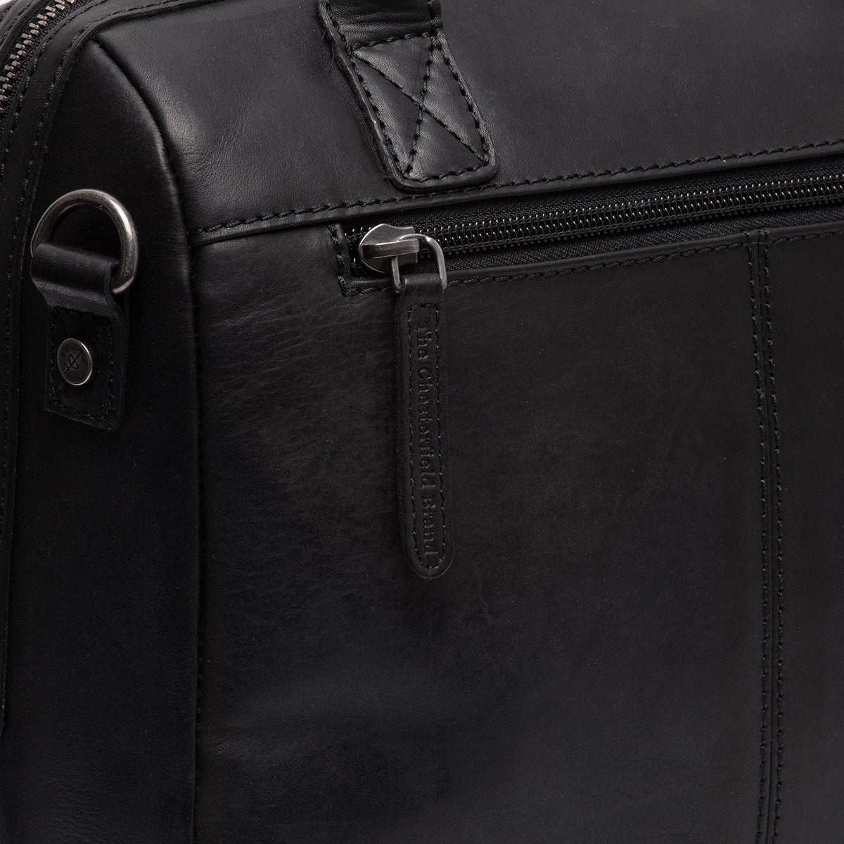 Tailored Rib Cuffs &amp; Hem Craftsmanship Construction Detail on Langton Full-Grain Leather Handbag نسائي