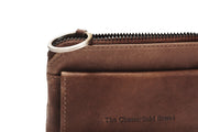 Styled Fit Perspective of Oliver Full-Grain Leather Key Case نسائي on Model - Natural Daylight Drape