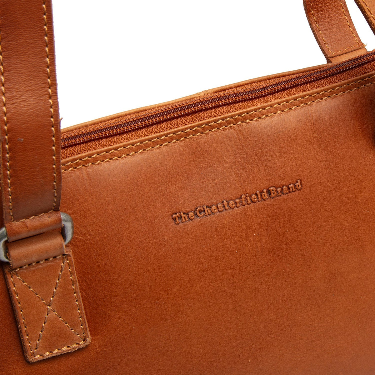 
Everyday Carry Perspective Showing Ergonomic Grab Handle & Strap Comfort