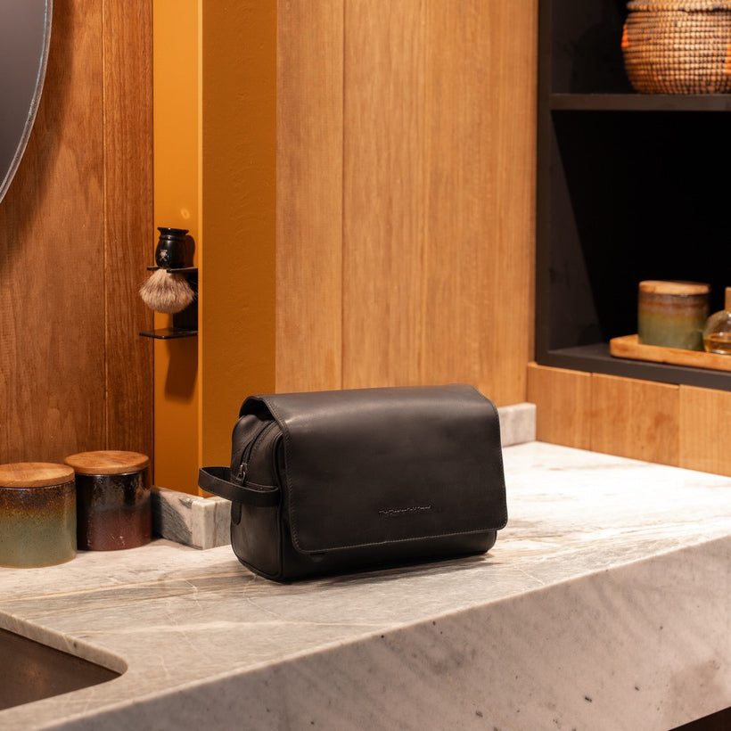 Rosario Full-Grain Leather Toiletry Bag نسائي