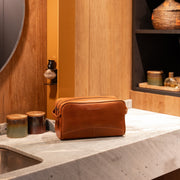 Stefan Full-Grain Leather Toiletry Bag نسائي – alternate product view 2