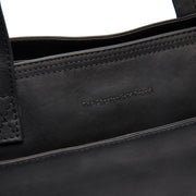 
Classic 100% Full-Grain leather Bag - عرض خلفي يوضح أحزمة الجلد المقواة والخياطة المتقنة