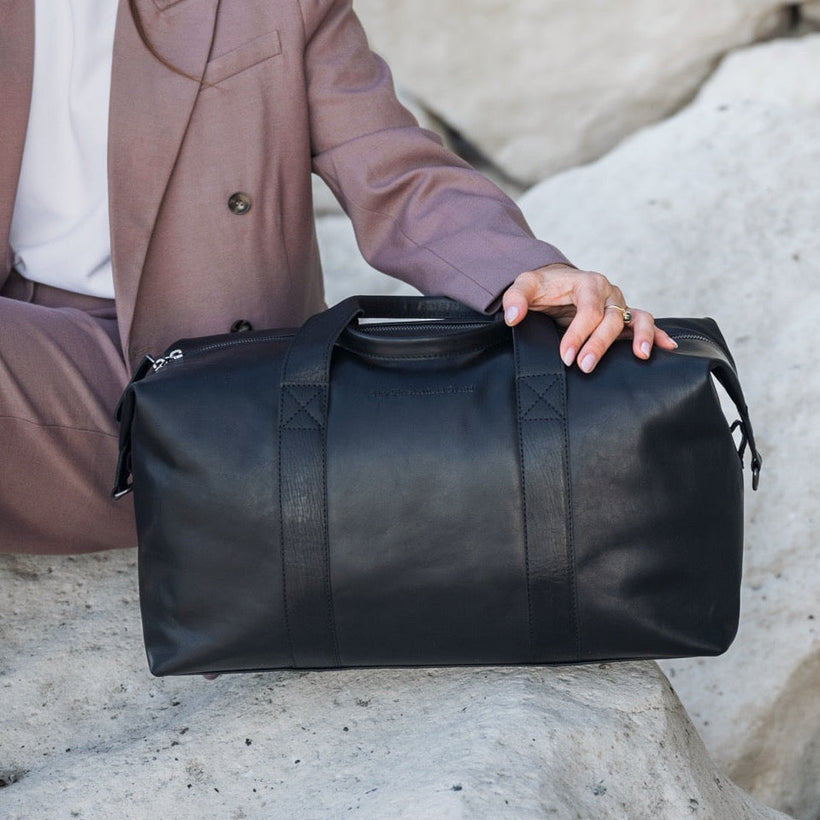 Conor Full-Grain Leather Weekender Bag نسائي
