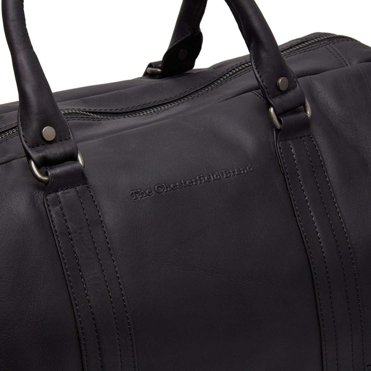 Solid Antique Brass Hardware &amp; Heavy-Duty Dual Zipper Detail on Melbourne Full-Grain Leather Weekender Bag نسائي