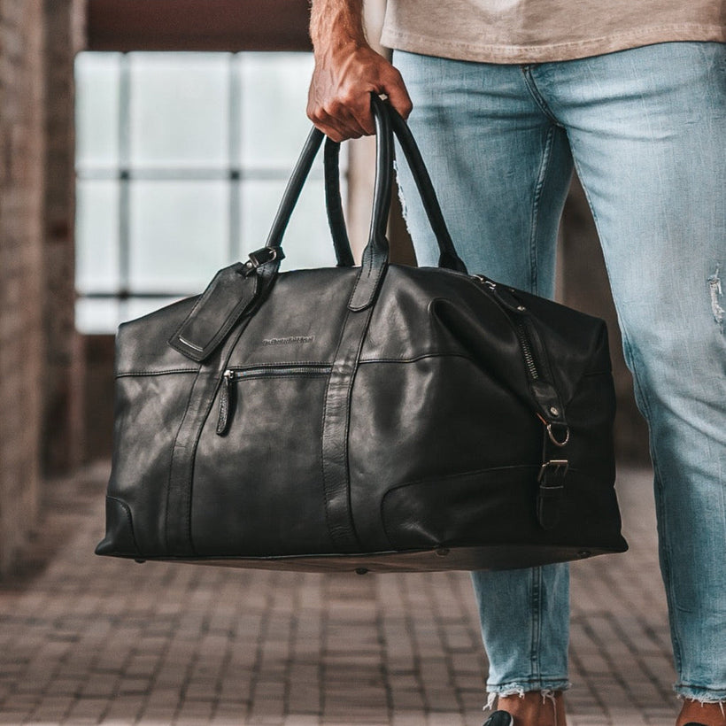 Portsmouth Full-Grain Leather Weekender Bag نسائي
