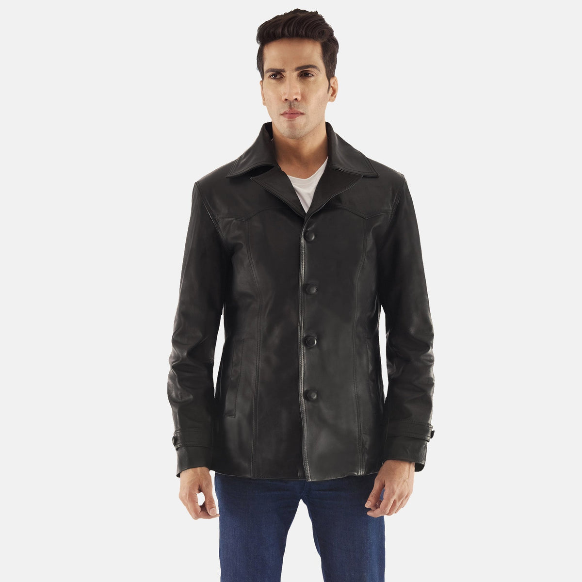 Leo أسود معطف جلد رجالي in Black Cowhide Leather - Front Profile View &amp; Tailored Silhouette | Buy Online