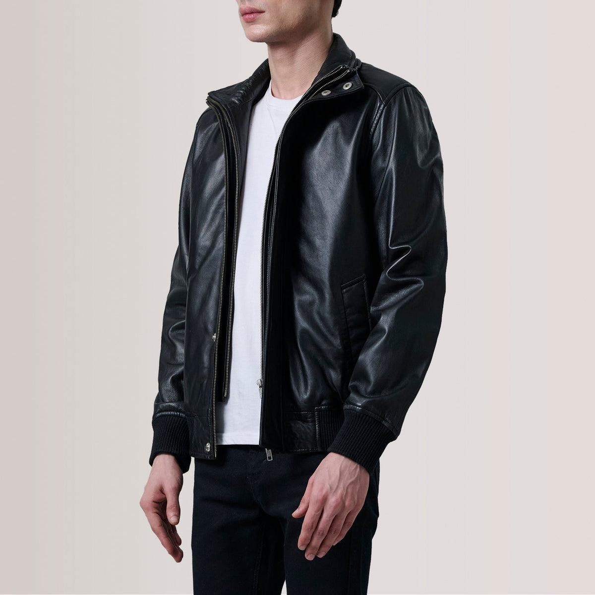 Lester بني Suede جاكيت بومبر جلد رجالي For Men - Lateral Side Profile View Showing Sleeve Cut &amp; Athletic Taper Fit