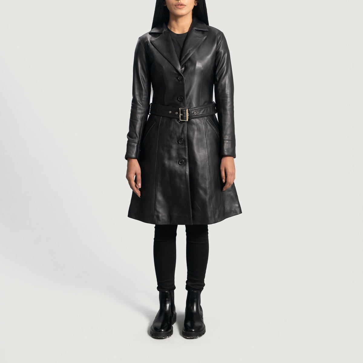 Women's Moonlight أسود معطف ترنش جلد نسائي - Lateral Side Profile View Showing Sleeve Cut &amp; Athletic Taper Fit