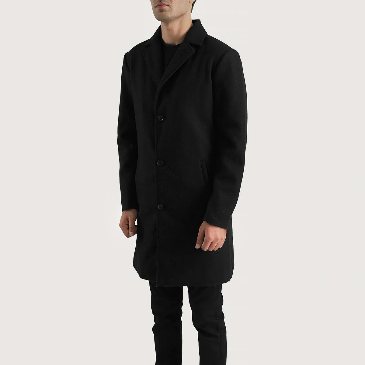 
Black Synthetic Wool Trench Coat - عرض خلفي يوضح تفصيل الأكتاف المتقن والحاشية النظيفة