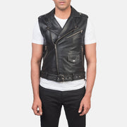 Close-Up Detail of Notch &amp; Zipper Hardware on Men's Sullivan أسود Leather Biker Vest رجالي