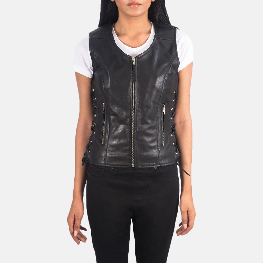 
تفاصيل مقربة of V-neck & Zipper Hardware on Vanda أسود Leather Biker Vest نسائي
