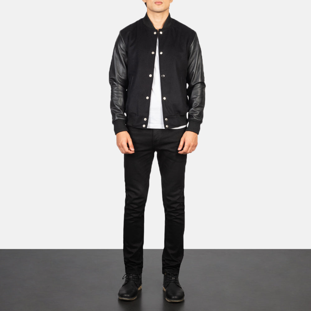Men's Vaxton أسود Hybrid Varsity جاكيت جلد رجالي - Lateral Side Profile View Showing Sleeve Cut &amp; Athletic Taper Fit